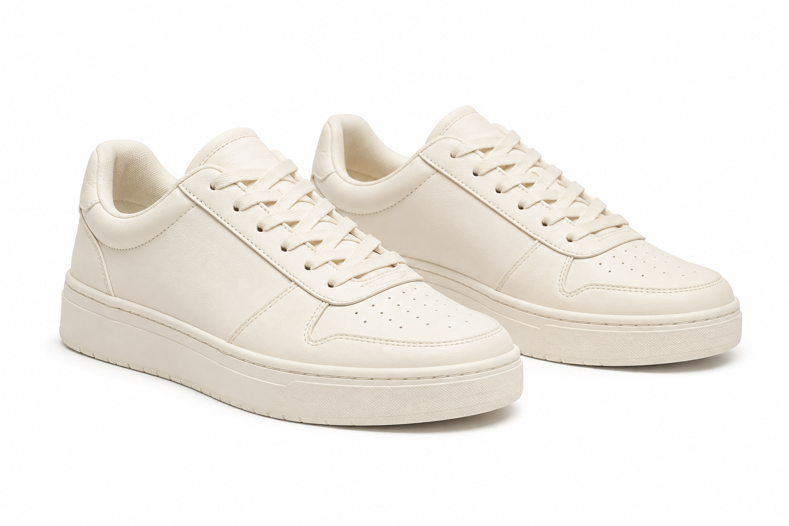 Cream Classic Low Sneaker